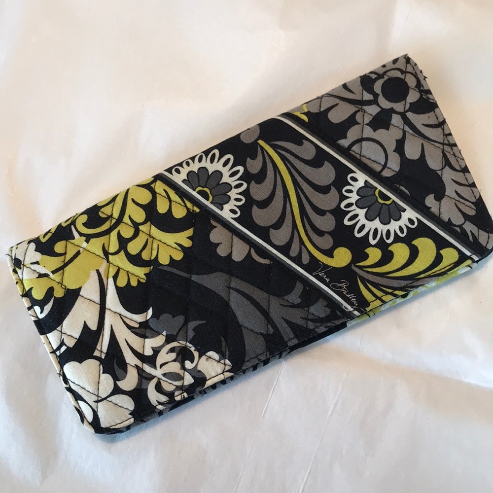 EUC Vera Bradley Baroque Passport Wallet